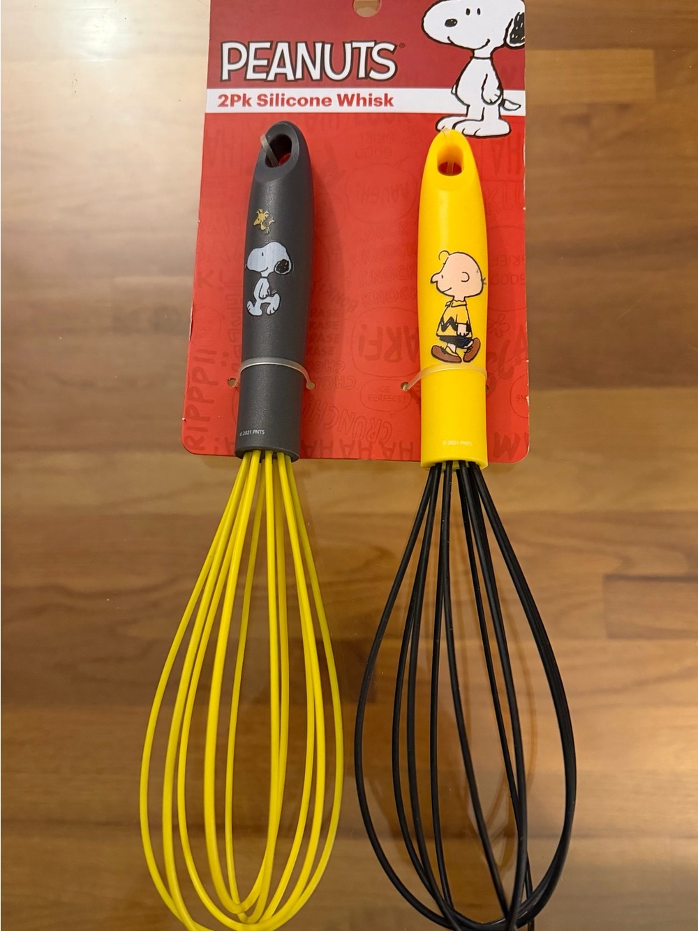 NWT Peanuts 2 Pack Silicone Whisks